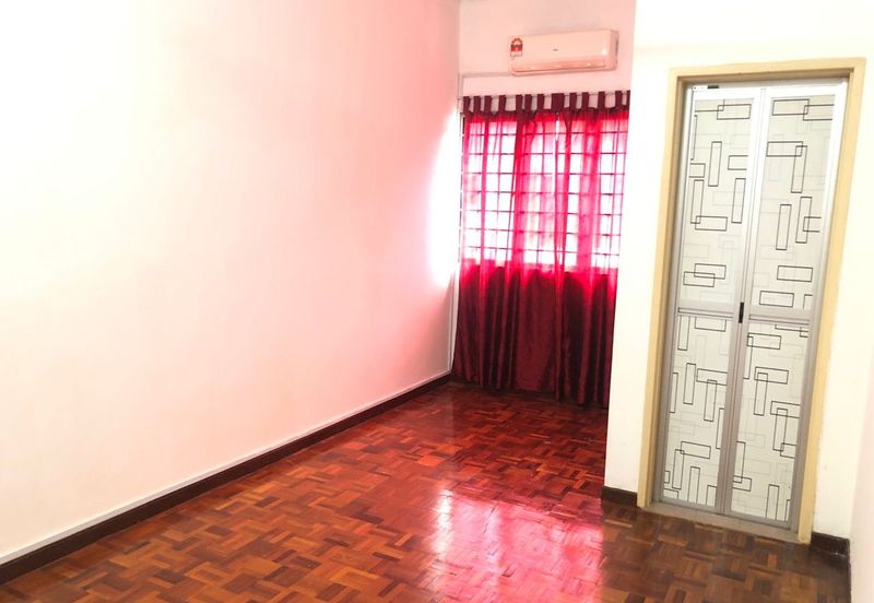 SL 2, Bandar Sungai Long