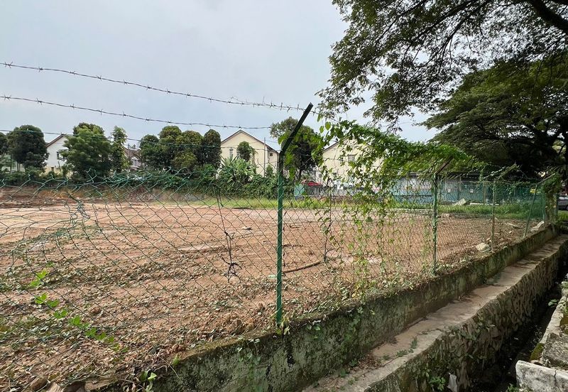 Pusat Perdagangan Seri Kembangan