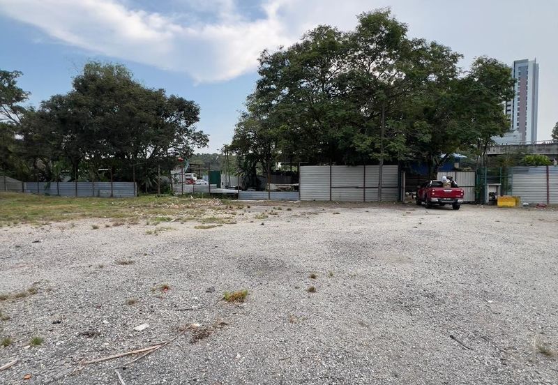 Pusat Perdagangan Seri Kembangan