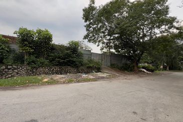 Pusat Perdagangan Seri Kembangan