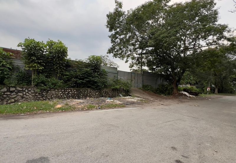 Pusat Perdagangan Seri Kembangan