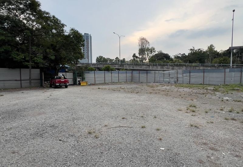 Pusat Perdagangan Seri Kembangan