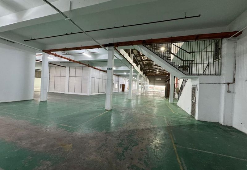 Semenyih Factory for Sale, Pekan Semenyih, Facing Main Road, 2.2 Acres