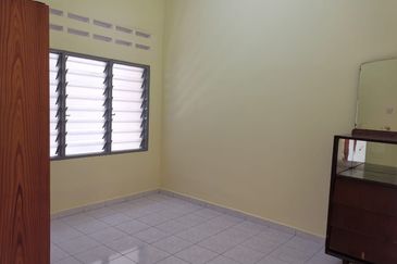 Desa Bunga Raya, Kajang