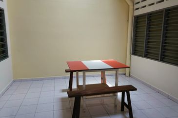 Desa Bunga Raya, Kajang