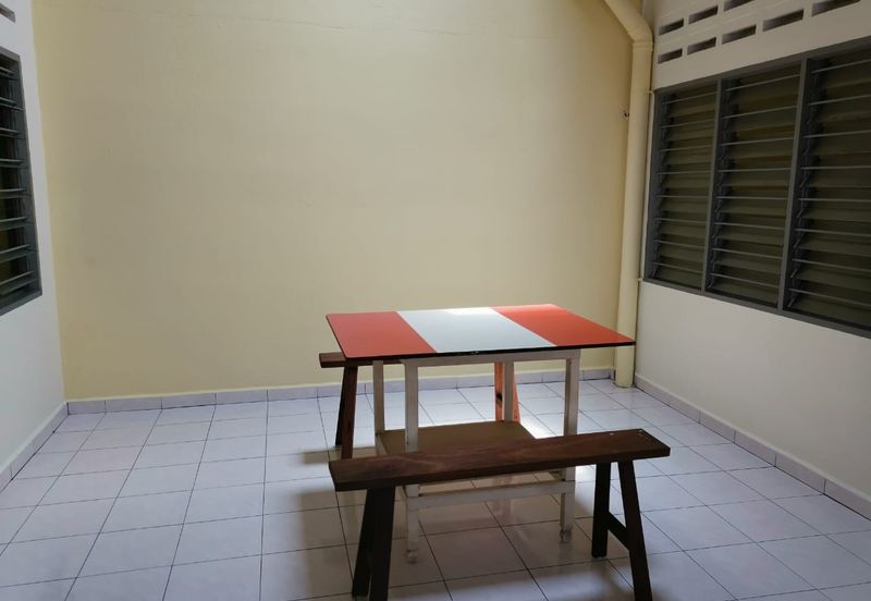 Desa Bunga Raya, Kajang