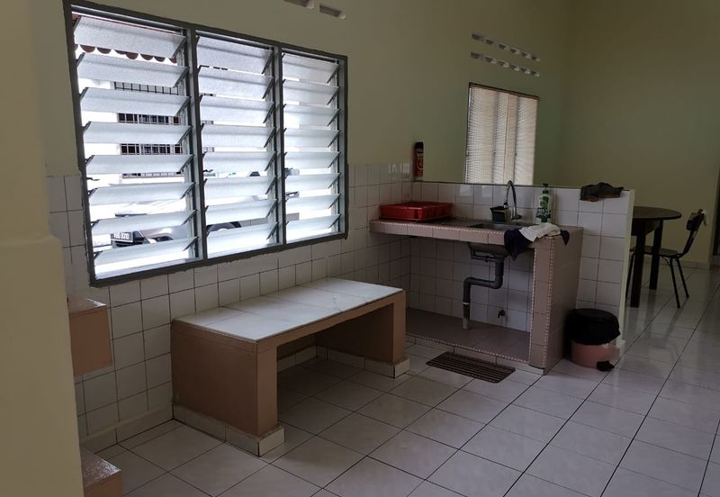 Desa Bunga Raya, Kajang