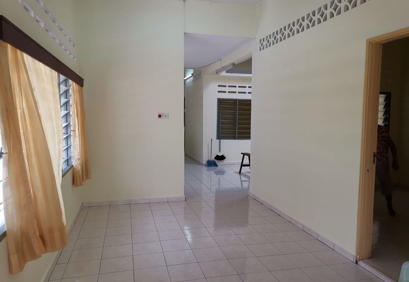 Desa Bunga Raya, Kajang