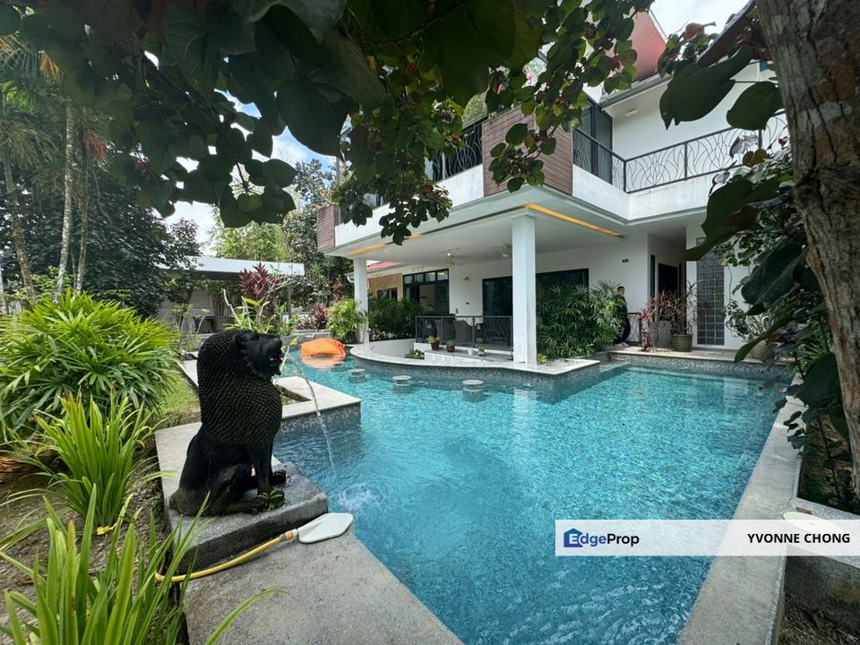 Ledang Heights bungalow house with swimming pool for rent , Johor, 