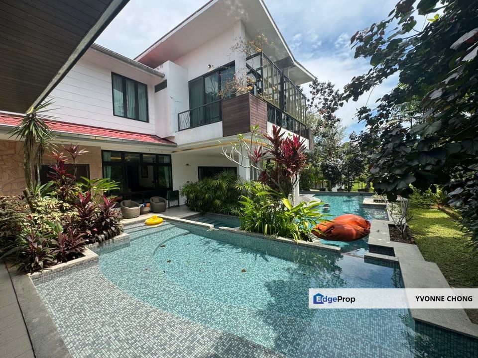 Ledang Heights bungalow house with swimming pool for rent , Johor, 