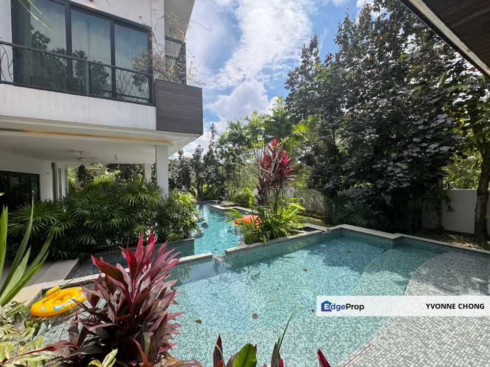 Ledang Heights bungalow house with swimming pool for rent , Johor, 