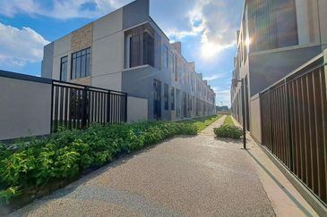 Aurora Resort Villas