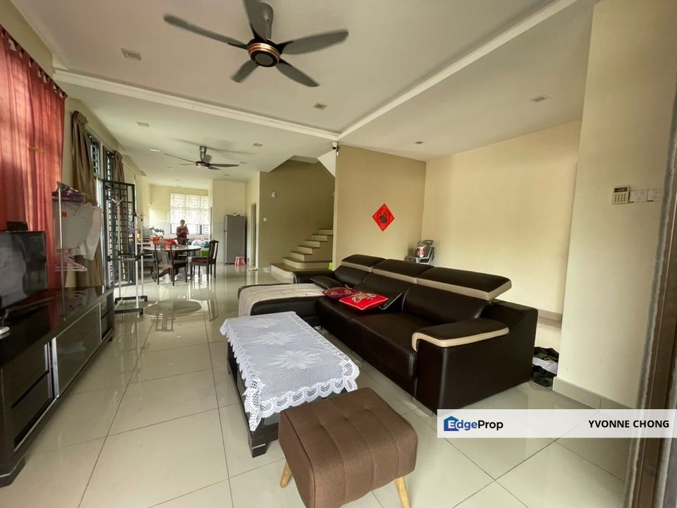 D Serambi @ Taman Perling end lot with land 2 storey house , Johor, Johor Bahru