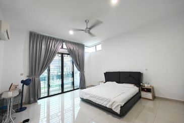 The Canal Garden South, Horizon Hills