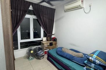 Golden Sands Seaview Residence