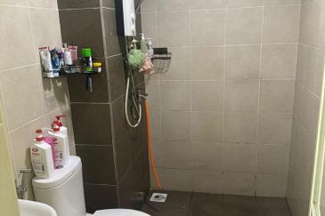 Golden Sands Seaview Residence