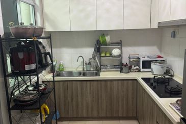 Golden Sands Seaview Residence