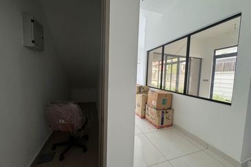 The Canal Garden South, Horizon Hills