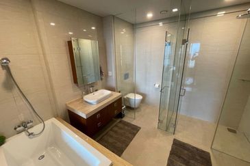 Puteri Cove Residences