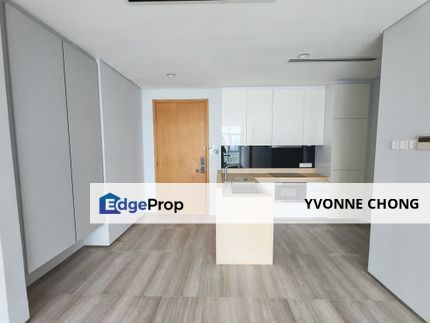 Partial furnished 2 bedrooms for sale @ Pinetree Marina Resort Puteri Harbour , Johor, Kota Iskandar