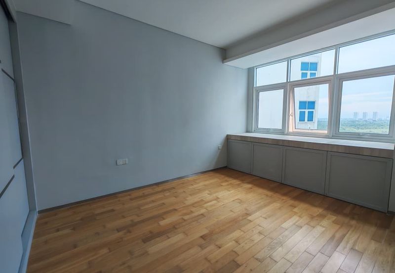 Pinetree, Puteri Harbour