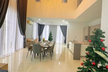 Emerald Bay @ Puteri harbour