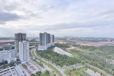 Grand Medini