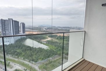 Grand Medini