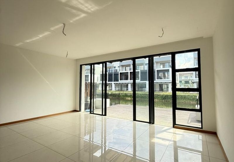 Senibong Cove Waterway Residences