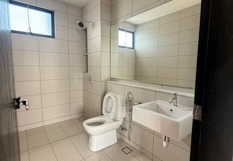 Senibong Cove Waterway Residences