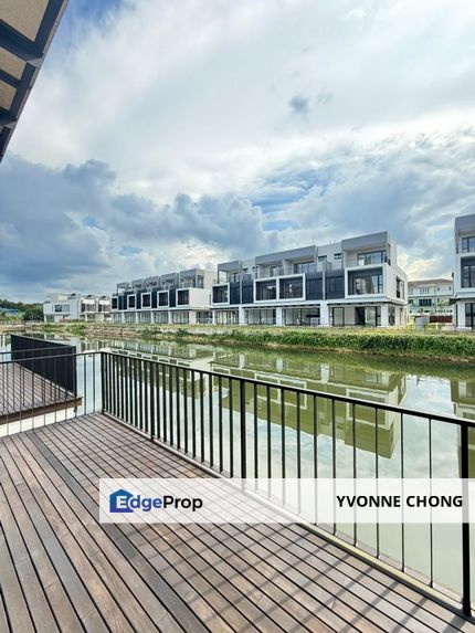 3 storey grand canal house for sale @ Senibong Cove Waterway Residences, Johor, Masai
