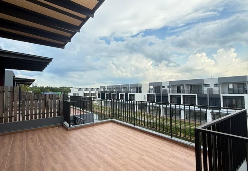 Senibong Cove Waterway Residences