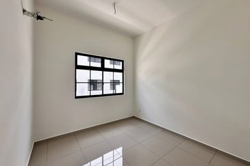 Tate Dalton @ Eco Botanic 2