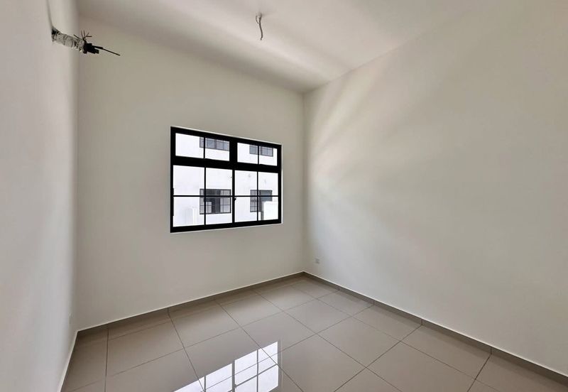 Tate Dalton @ Eco Botanic 2