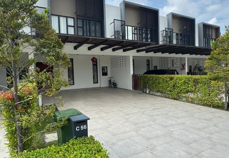 Senibong Cove Waterway Residences