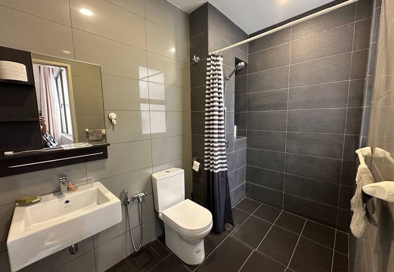 The Canal Garden South, Horizon Hills