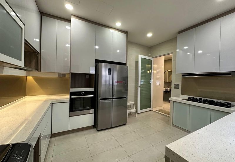 The Canal Garden South, Horizon Hills