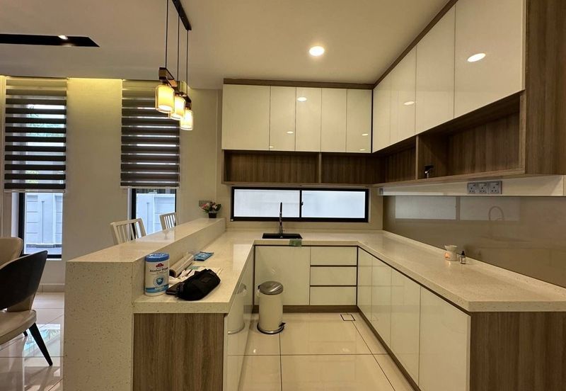 The Canal Garden South, Horizon Hills