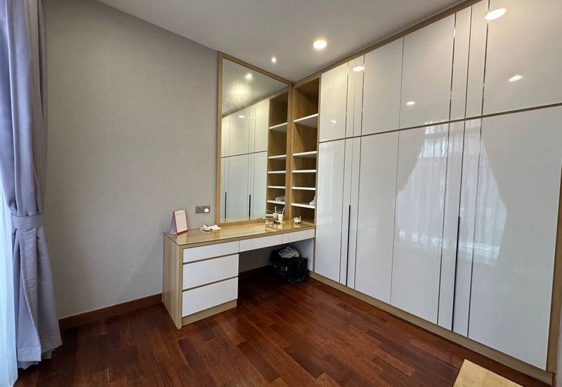 The Canal Garden South, Horizon Hills