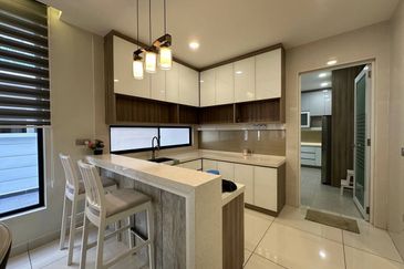 The Canal Garden South, Horizon Hills