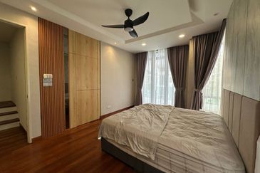 The Canal Garden South, Horizon Hills