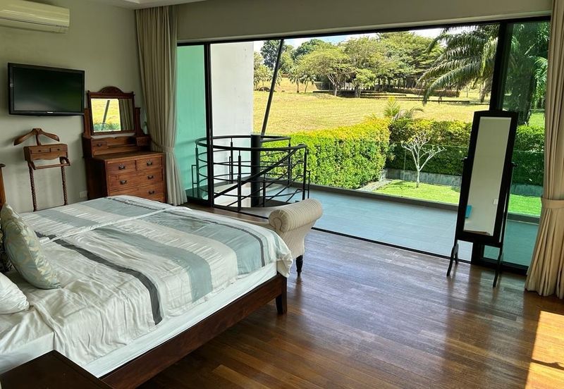 Bayou Creek, Leisure Farm