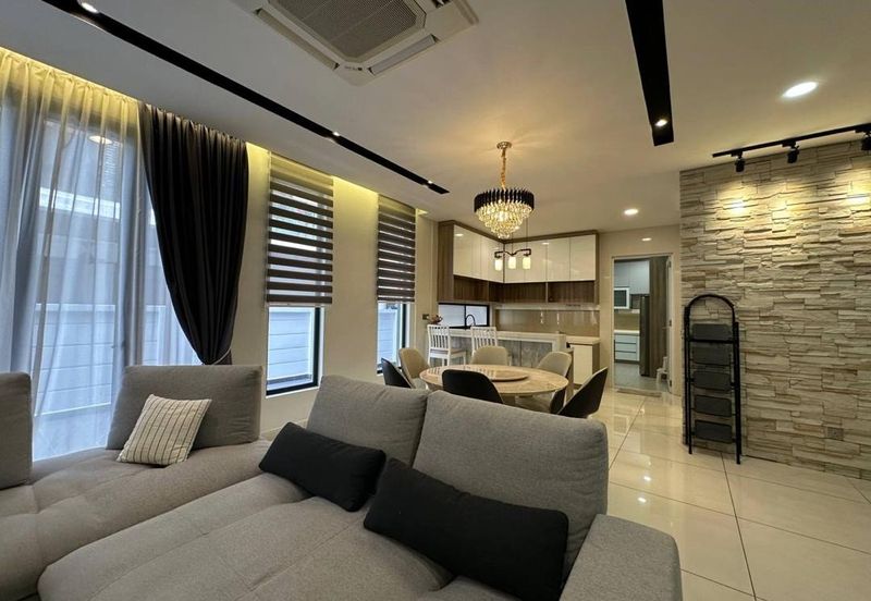 The Canal Garden South, Horizon Hills