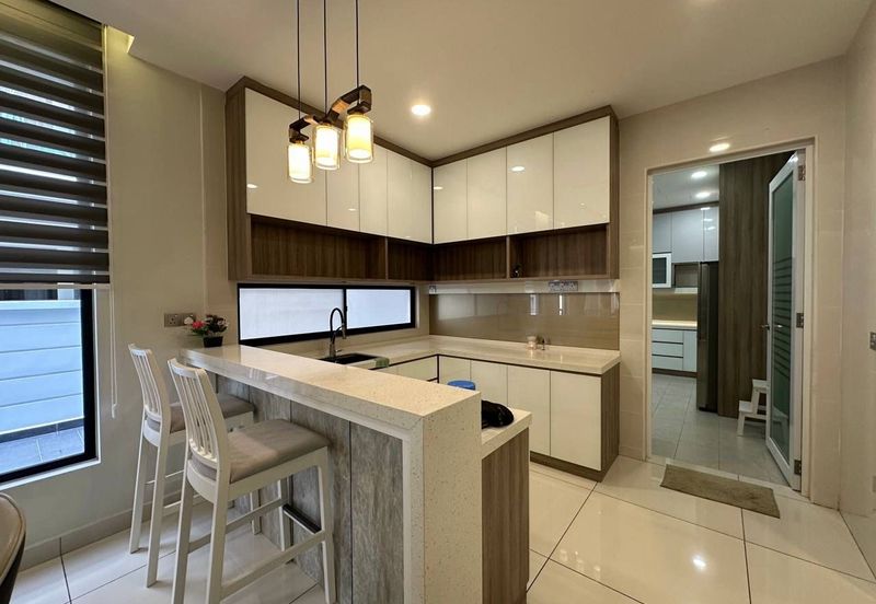 The Canal Garden South, Horizon Hills