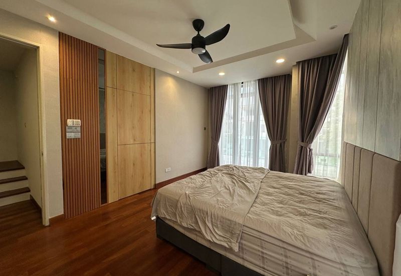 The Canal Garden South, Horizon Hills