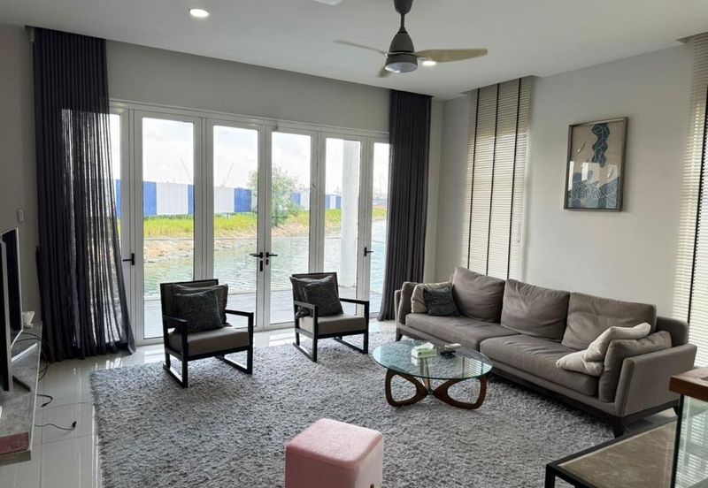 Isola Villa @ Senibong Cove