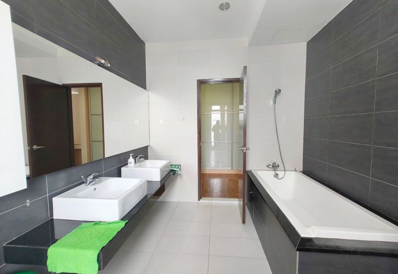 The Straits View Residences