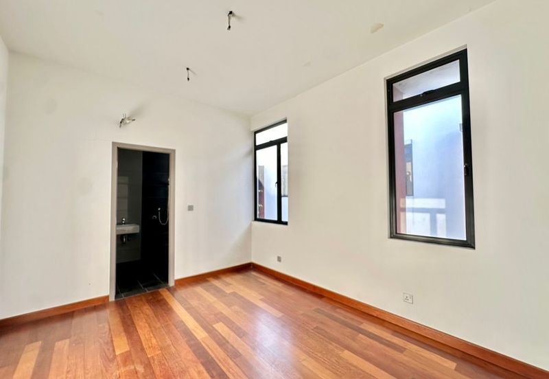 The Canal Garden South, Horizon Hills