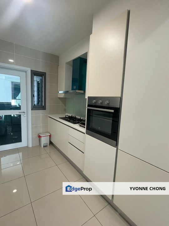 Fully furnished 4 bedrooms for rent @ Iskandar Residences Medini Iskandar , Johor, Nusajaya