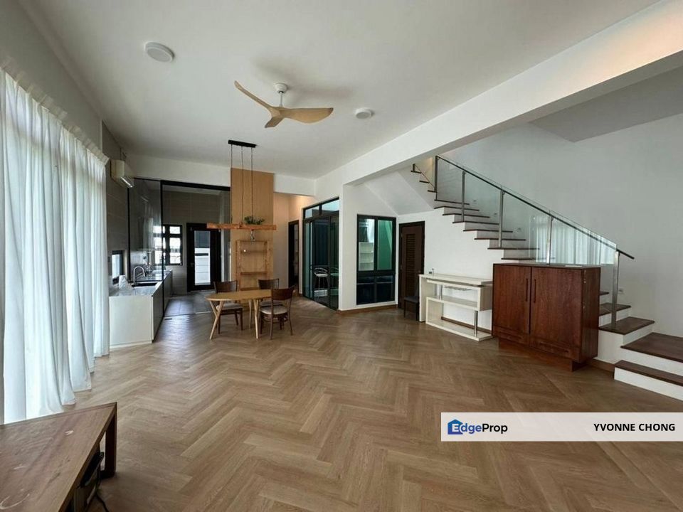 Endlot with land 2 storey superlink house for sale @ Estuari Garden , Johor, Nusajaya